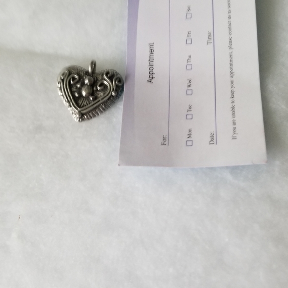 Handcrafted pewter ltd heart bear charm - Picture 3 of 4